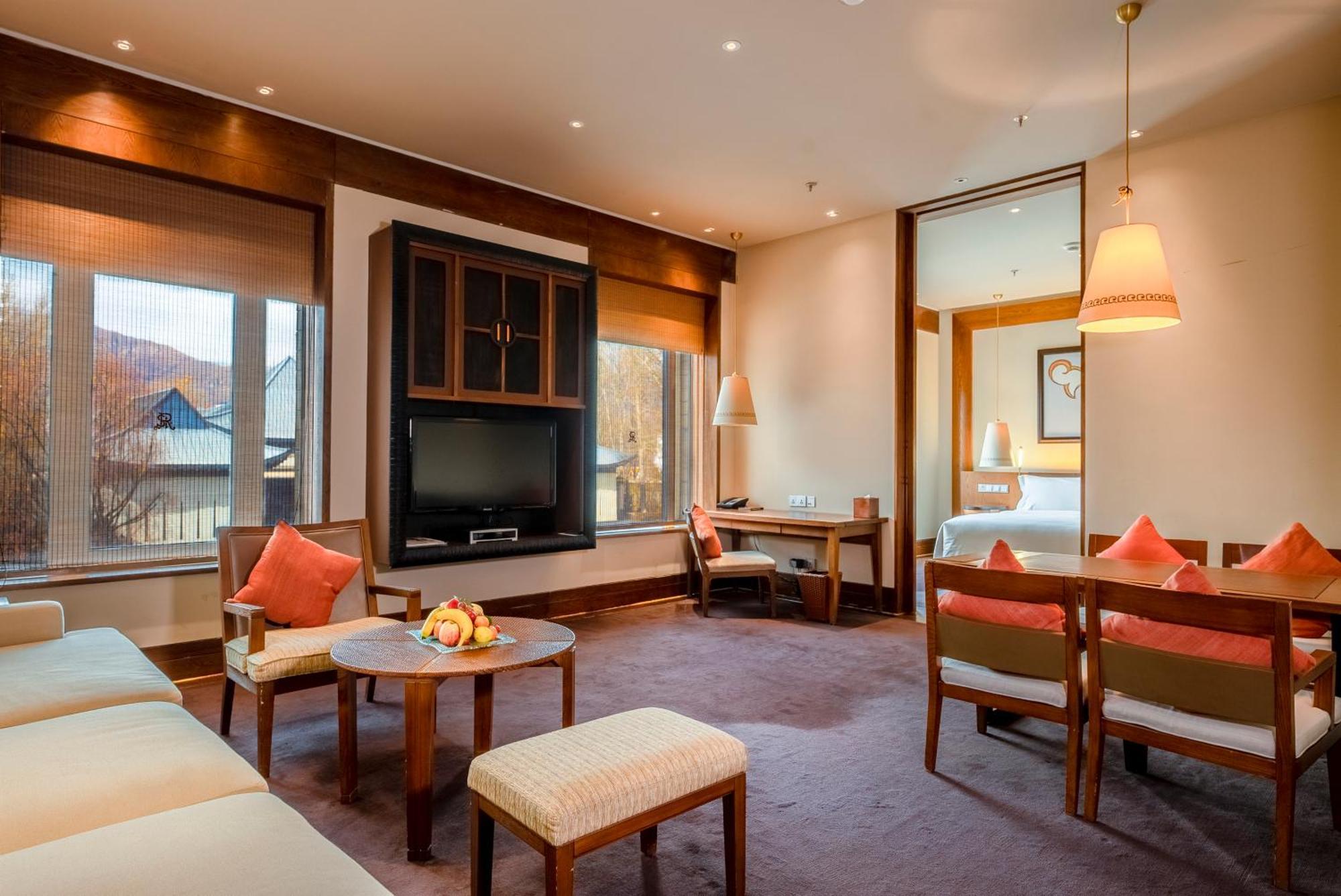 The St. Regis Lhasa Resort Экстерьер фото